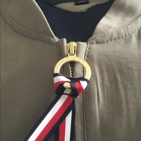 Tommy Hilfiger Bomber - Picture 6 of 6